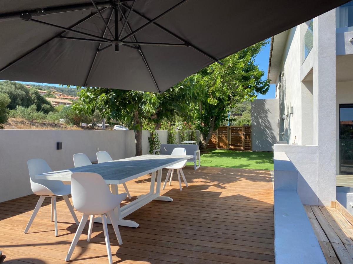 Residence Capriona Porto Pollo Kültér fotó