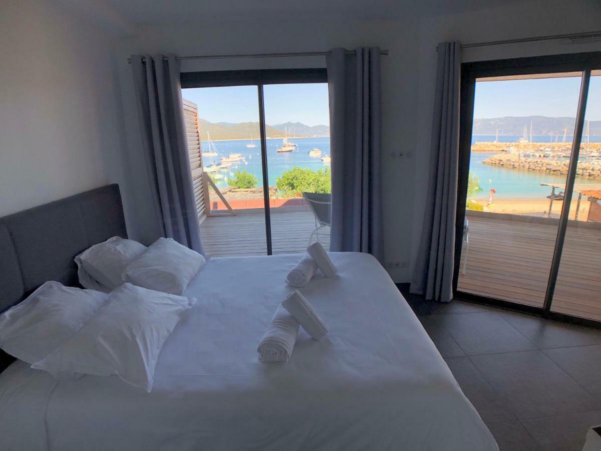 Residence Capriona Porto Pollo Kültér fotó
