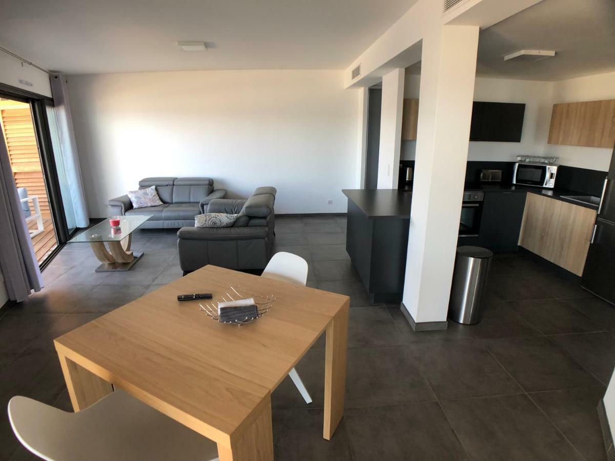Residence Capriona Porto Pollo Kültér fotó
