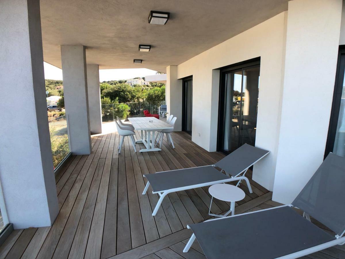 Residence Capriona Porto Pollo Kültér fotó