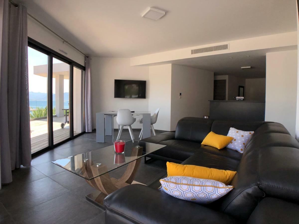 Residence Capriona Porto Pollo Kültér fotó