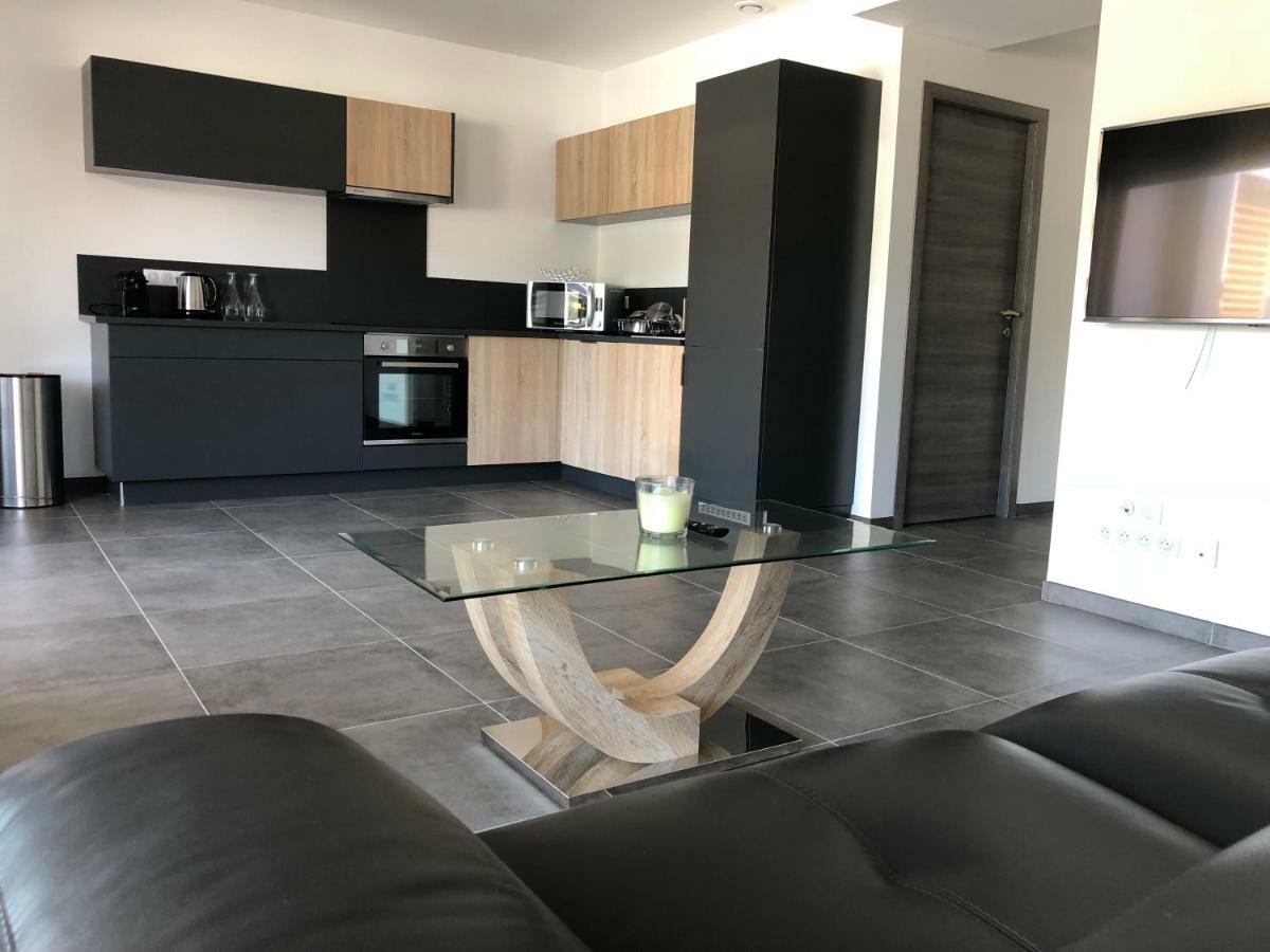 Residence Capriona Porto Pollo Kültér fotó