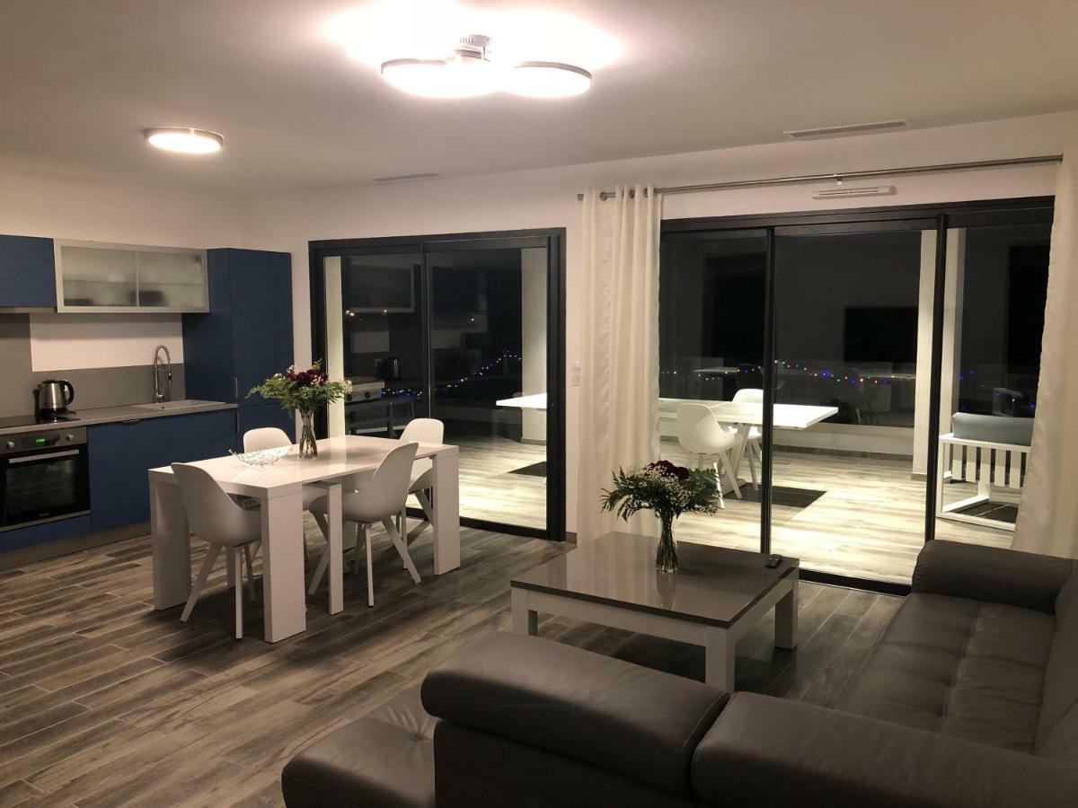 Residence Capriona Porto Pollo Kültér fotó