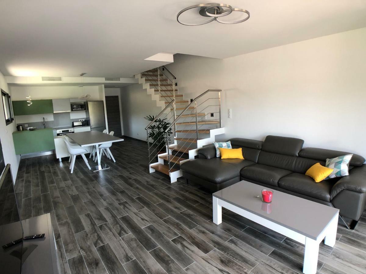 Residence Capriona Porto Pollo Kültér fotó